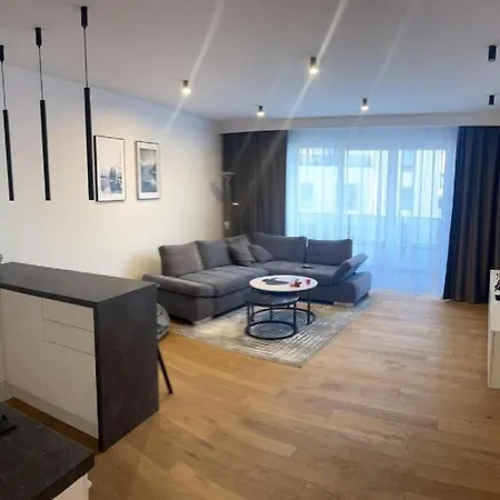 Lejlighed Airport Komputerowa Vip *